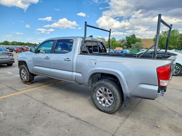 2017 TOYOTA TACOMA