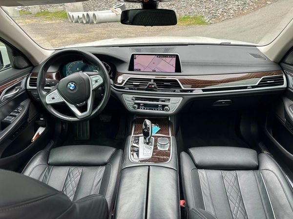 2021 BMW 750 xDrive