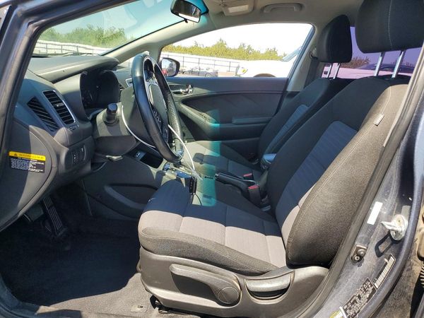 2017 KIA FORTE LX Popular, S