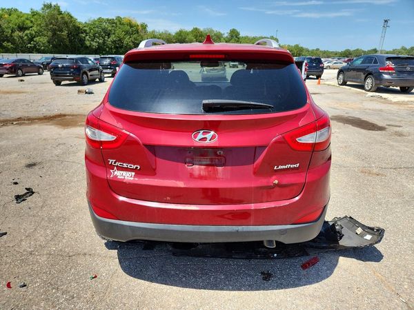 2015 HYUNDAI TUCSON GLS (Middle)