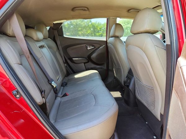 2015 HYUNDAI TUCSON GLS (Middle)