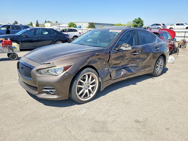 2016 INFINITI Q50