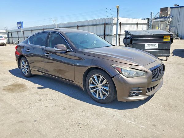 2016 INFINITI Q50