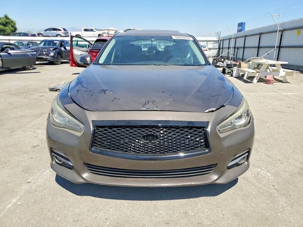 2016 INFINITI Q50