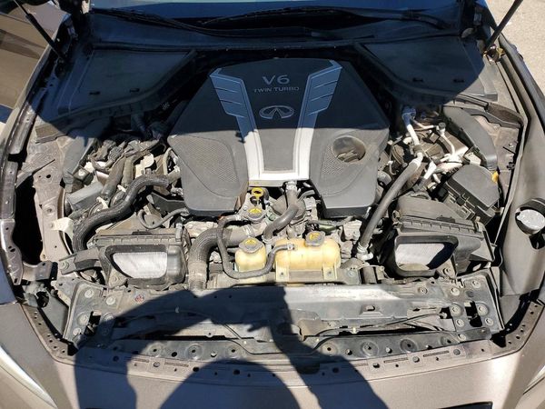 2016 INFINITI Q50