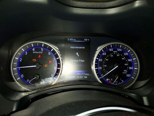 2015 INFINITI Q50
