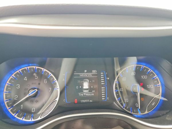 2019 CHRYSLER PACIFICA LX