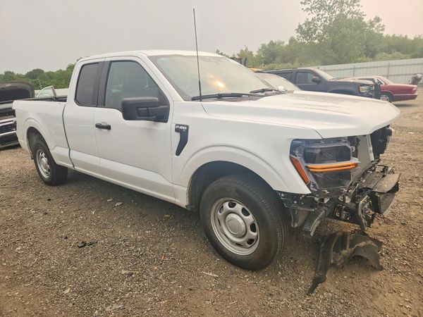 2025 FORD F150 XL