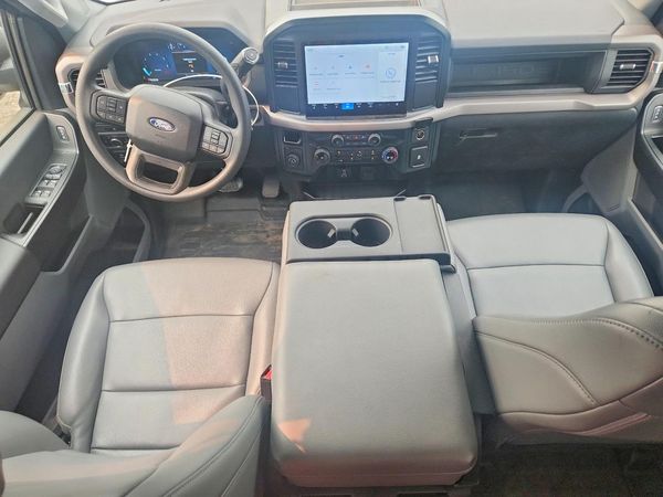 2025 FORD F150 XL