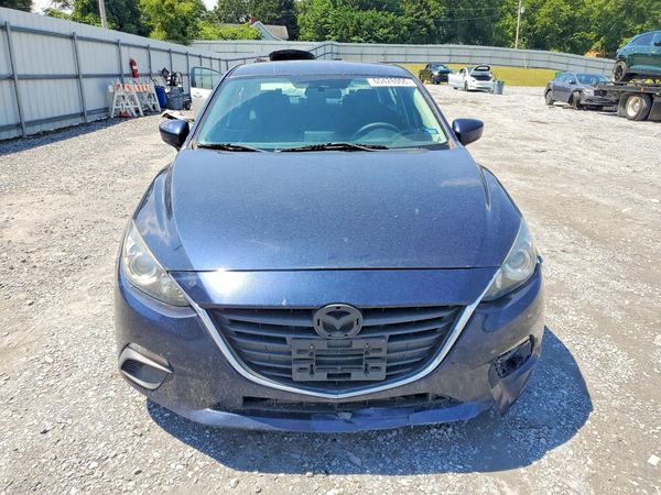 2015 MAZDA 3