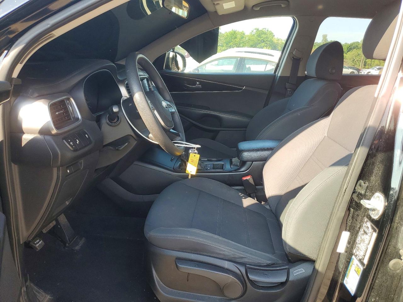 2019 KIA SORENTO L, LX, S
