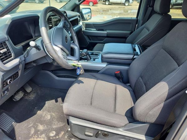2025 FORD F150 XLT
