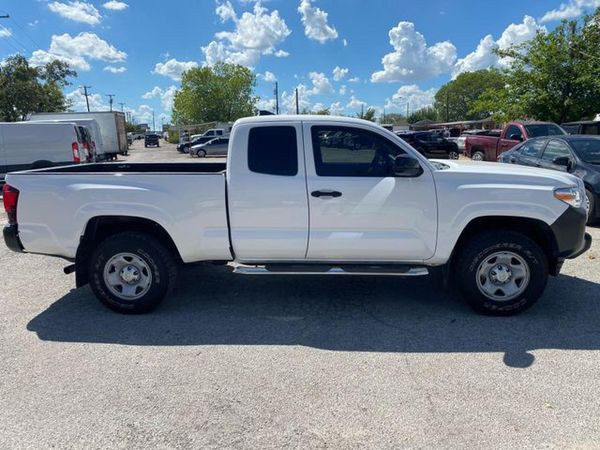 2018 TOYOTA TACOMA