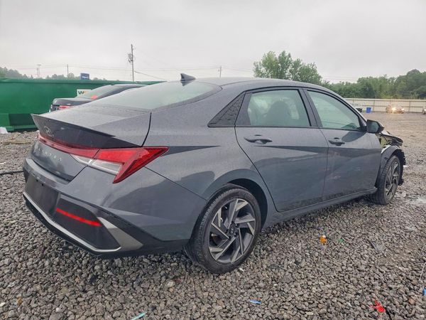 2025 HYUNDAI ELANTRA
