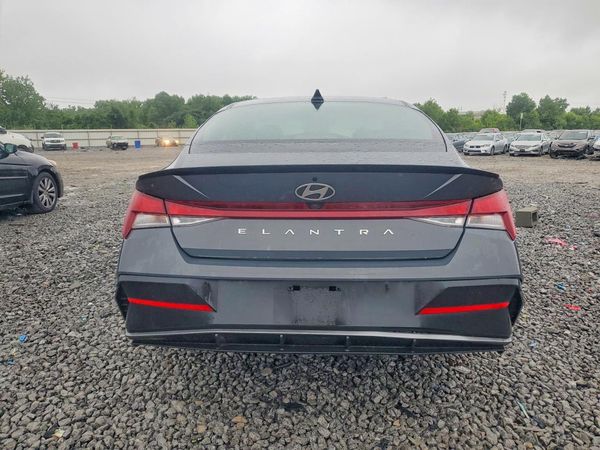 2025 HYUNDAI ELANTRA