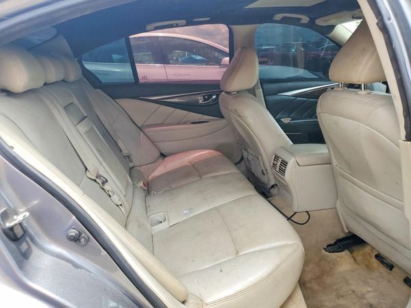 2017 INFINITI Q50