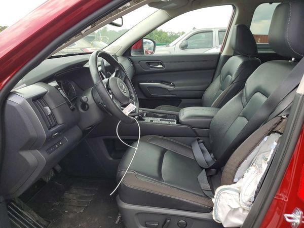 2022 NISSAN PATHFINDER SL