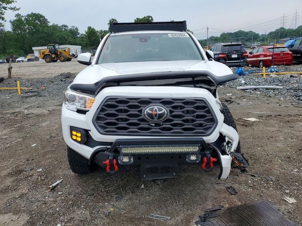2020 TOYOTA TACOMA SR5
