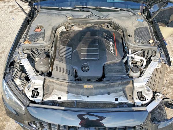 2021 MERCEDES-BENZ E-CLASS AMG E53 — Engine bay