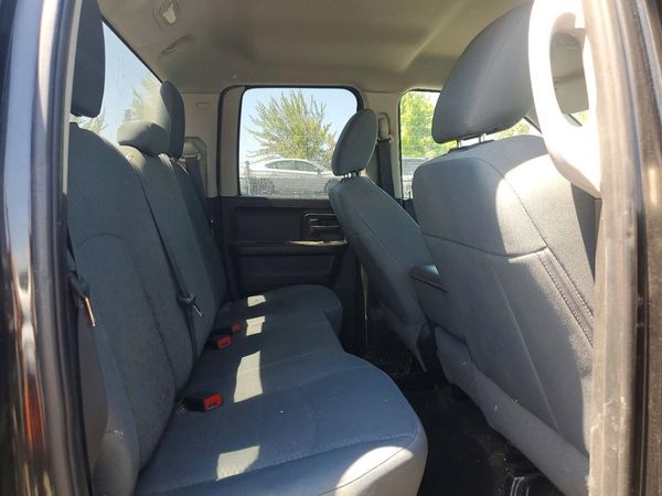 2018 RAM 1500 ST QUAD CAB 4X4