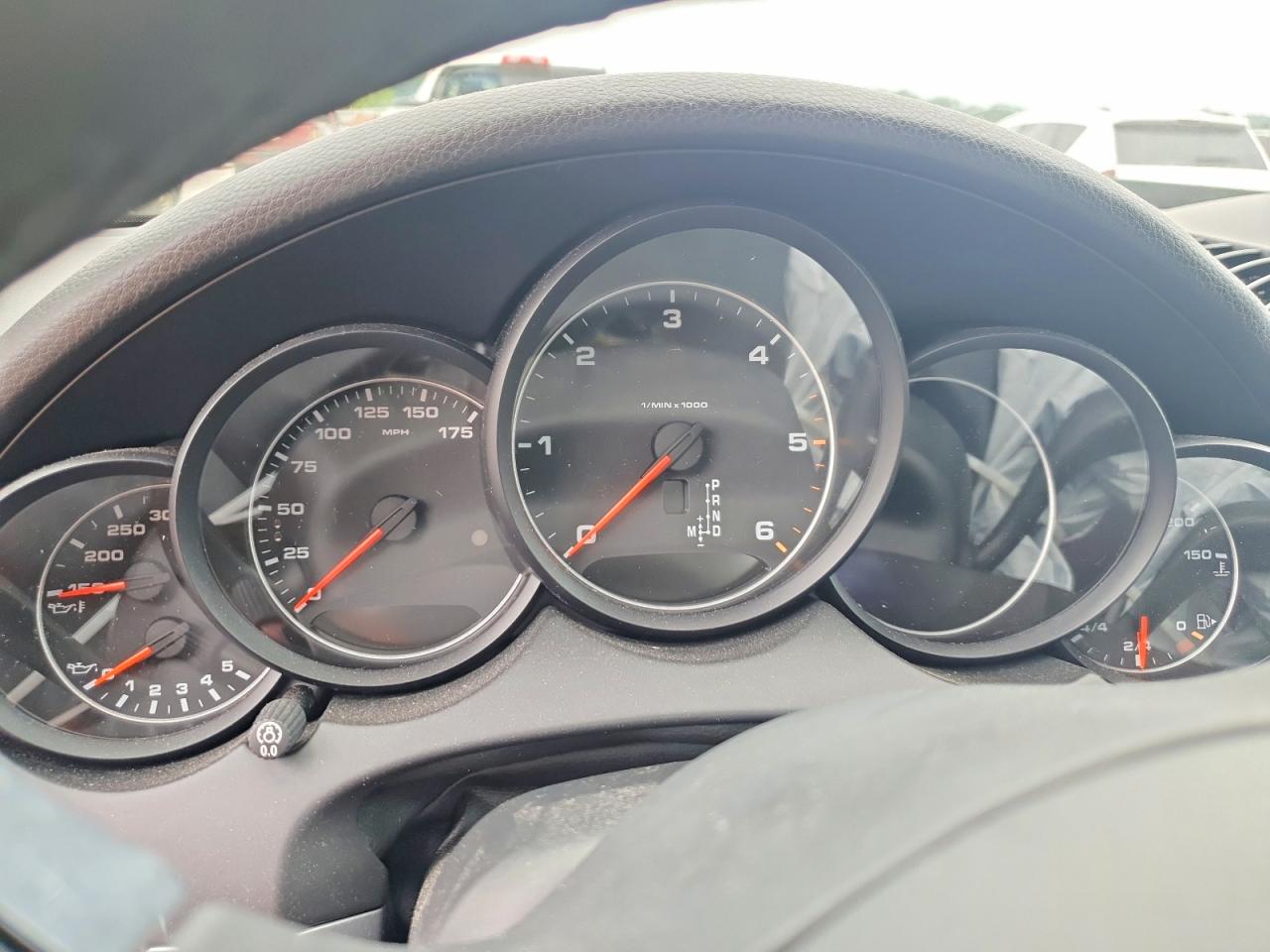 2013 PORSCHE CAYENNE