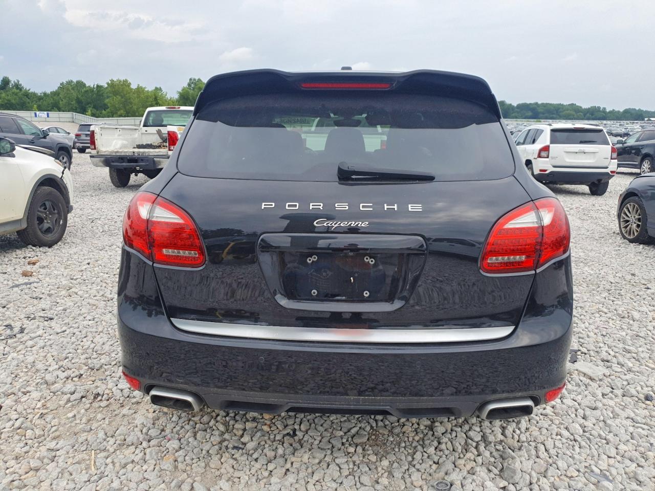 2013 PORSCHE CAYENNE