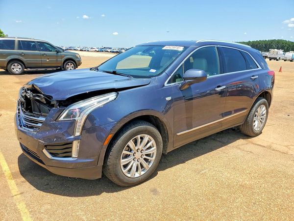 2018 CADILLAC XT5