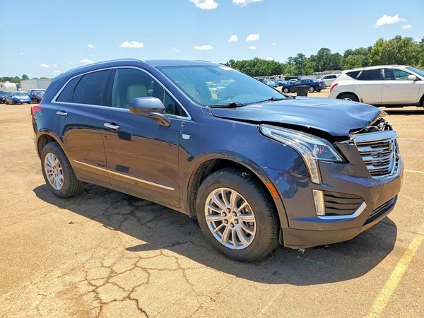 2018 CADILLAC XT5