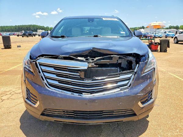 2018 CADILLAC XT5