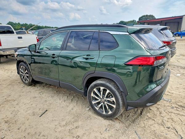 2022 TOYOTA COROLLA CROSS XLE