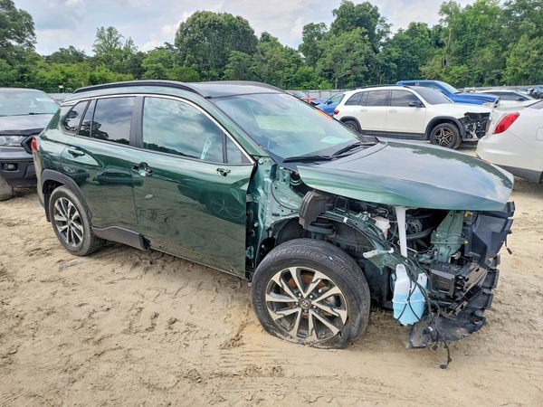 2022 TOYOTA COROLLA CROSS XLE