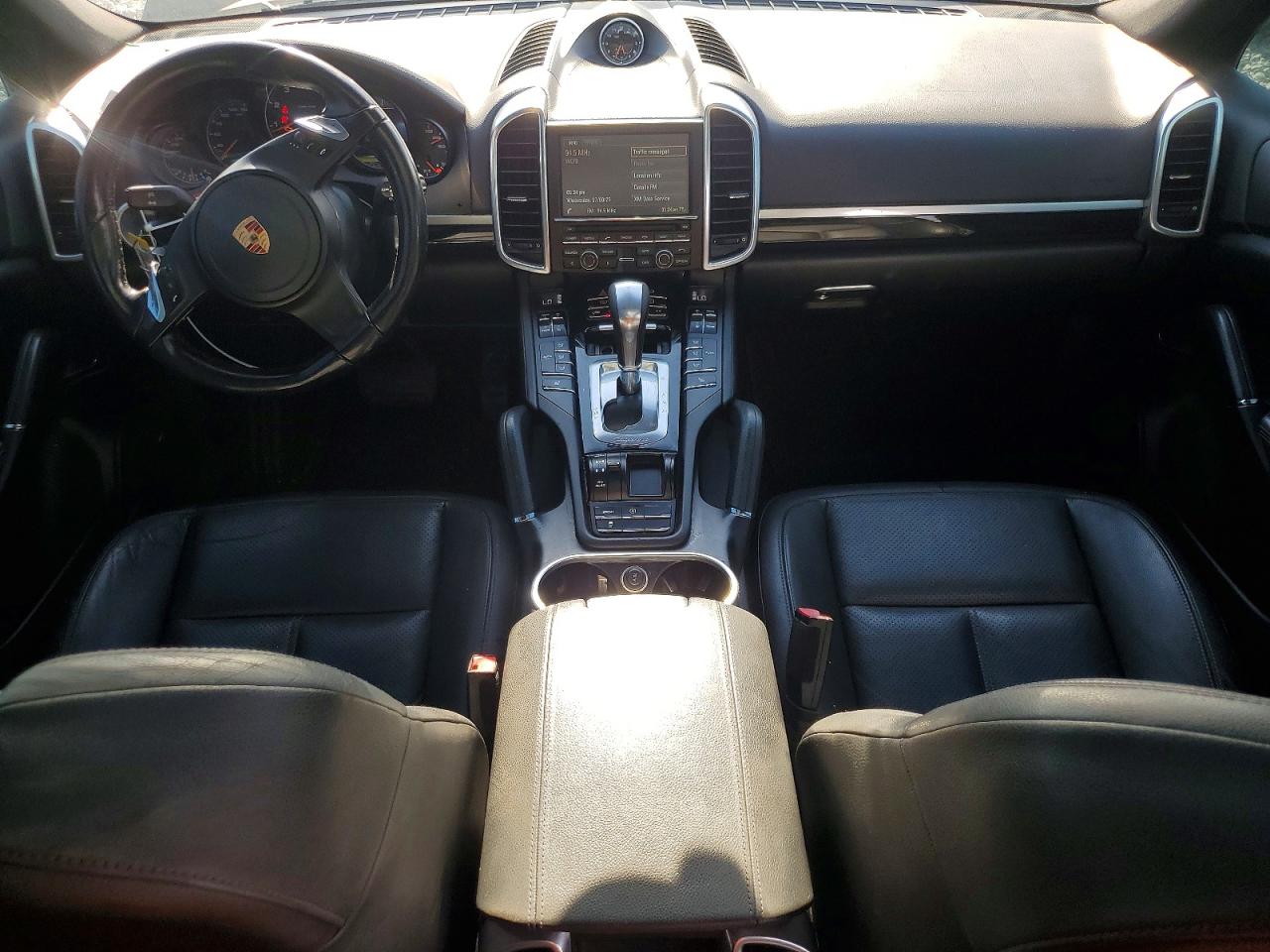 2014 PORSCHE CAYENNE