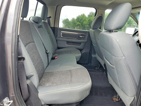 2016 RAM 1500 SLT