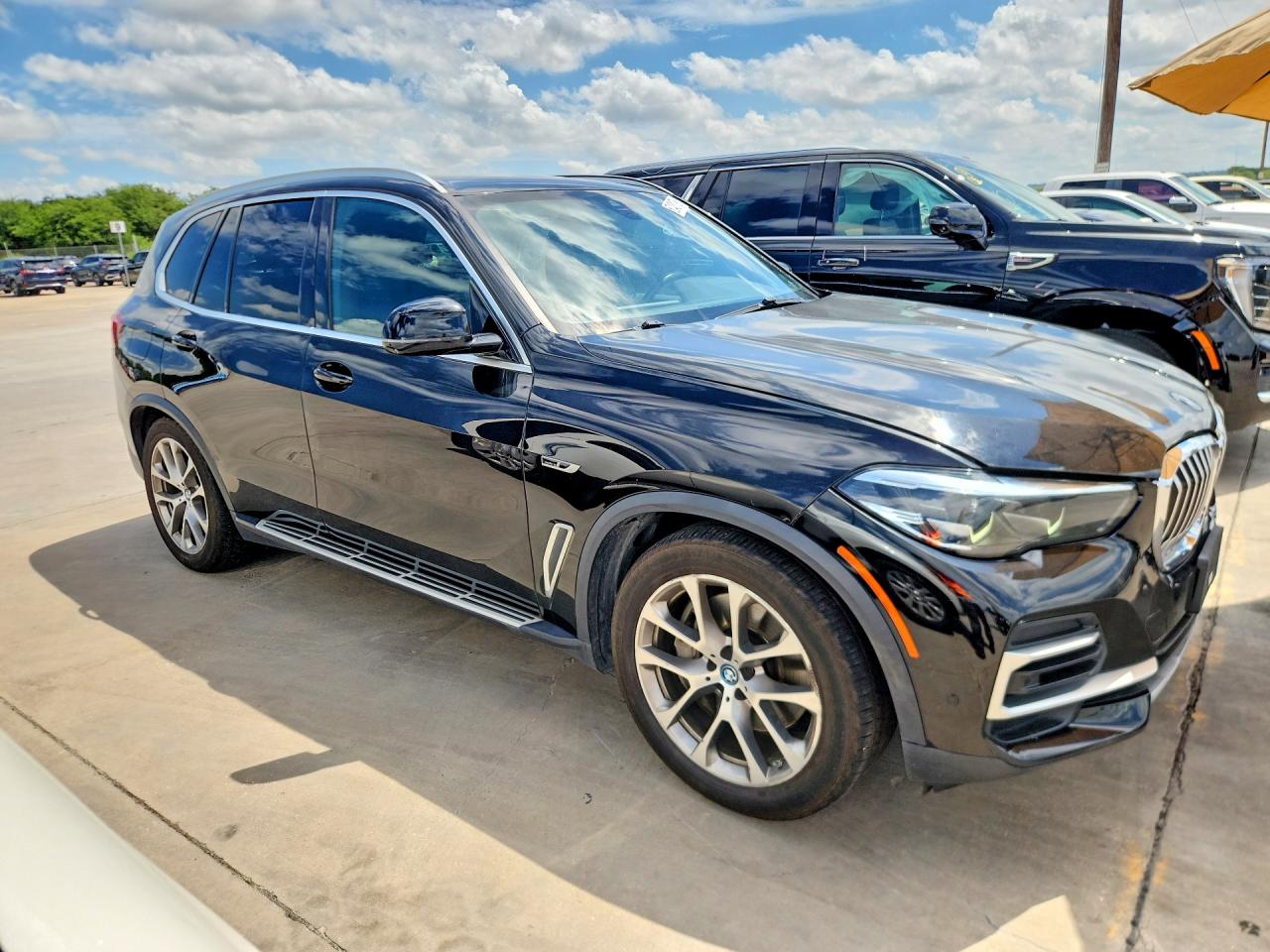 2023 BMW X5 xDrive45e