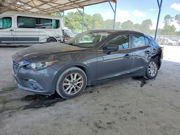 2016 MAZDA 3 SE