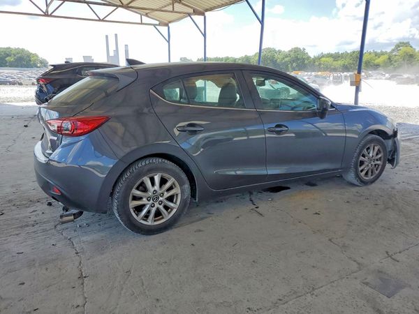 2016 MAZDA 3 SE