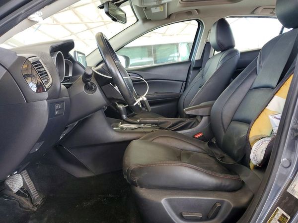 2016 MAZDA 3 SE
