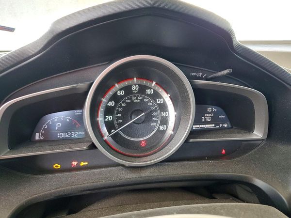 2016 MAZDA 3 SE