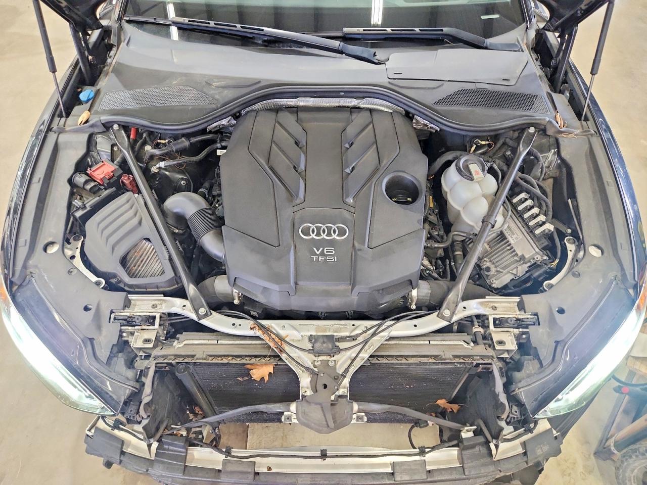 2019 AUDI A8 quattro L
