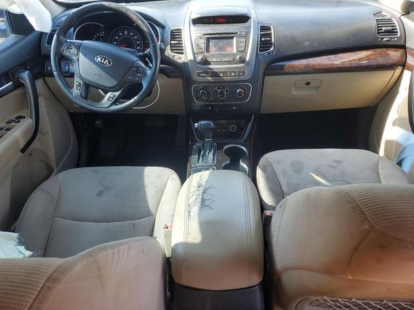 2014 KIA SORENTO Base/ LX