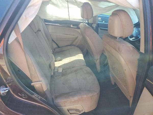 2014 KIA SORENTO Base/ LX