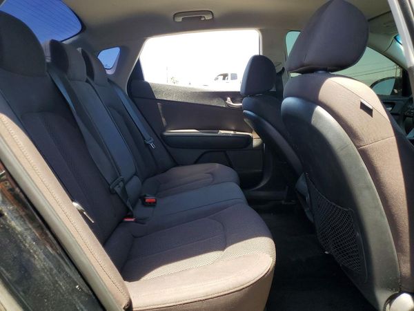 2019 KIA OPTIMA LX, S