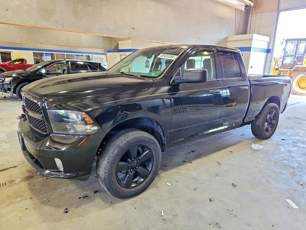 2015 RAM 1500 ST QUAD CAB 4X2