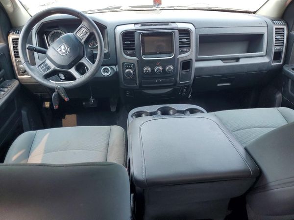 2015 RAM 1500 ST QUAD CAB 4X2