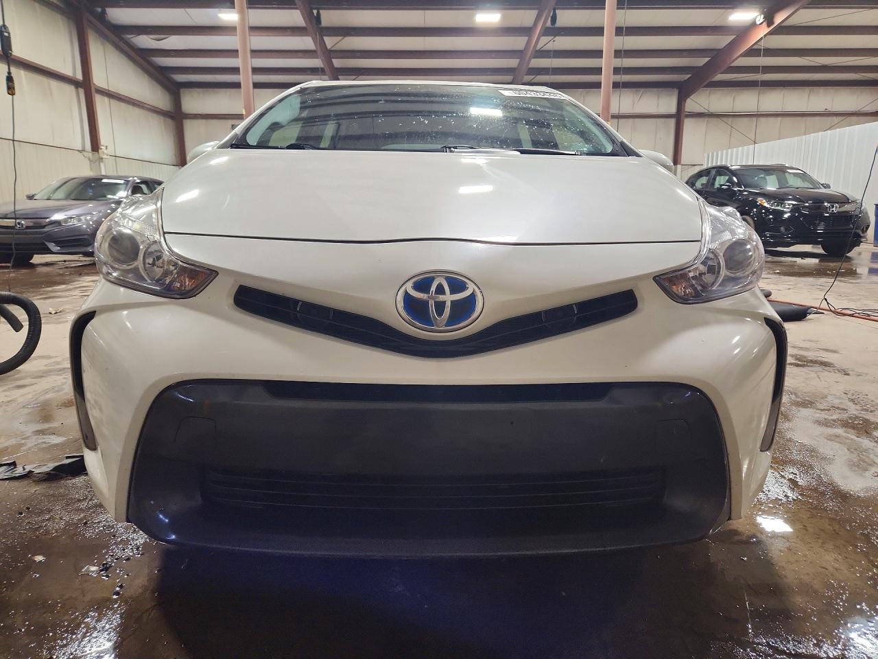 2016 TOYOTA PRIUS V
