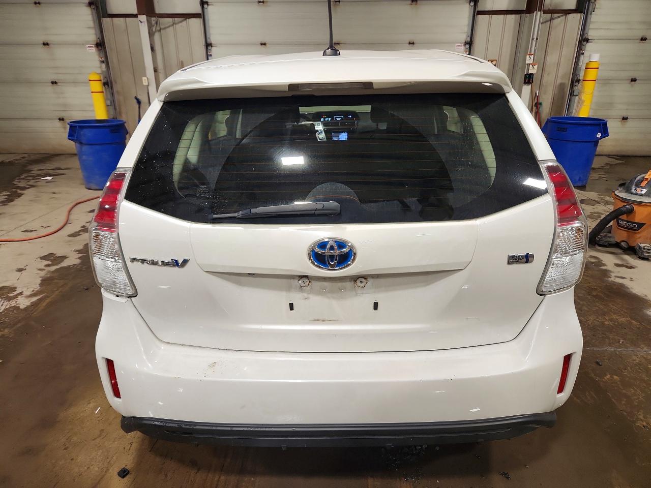 2016 TOYOTA PRIUS V