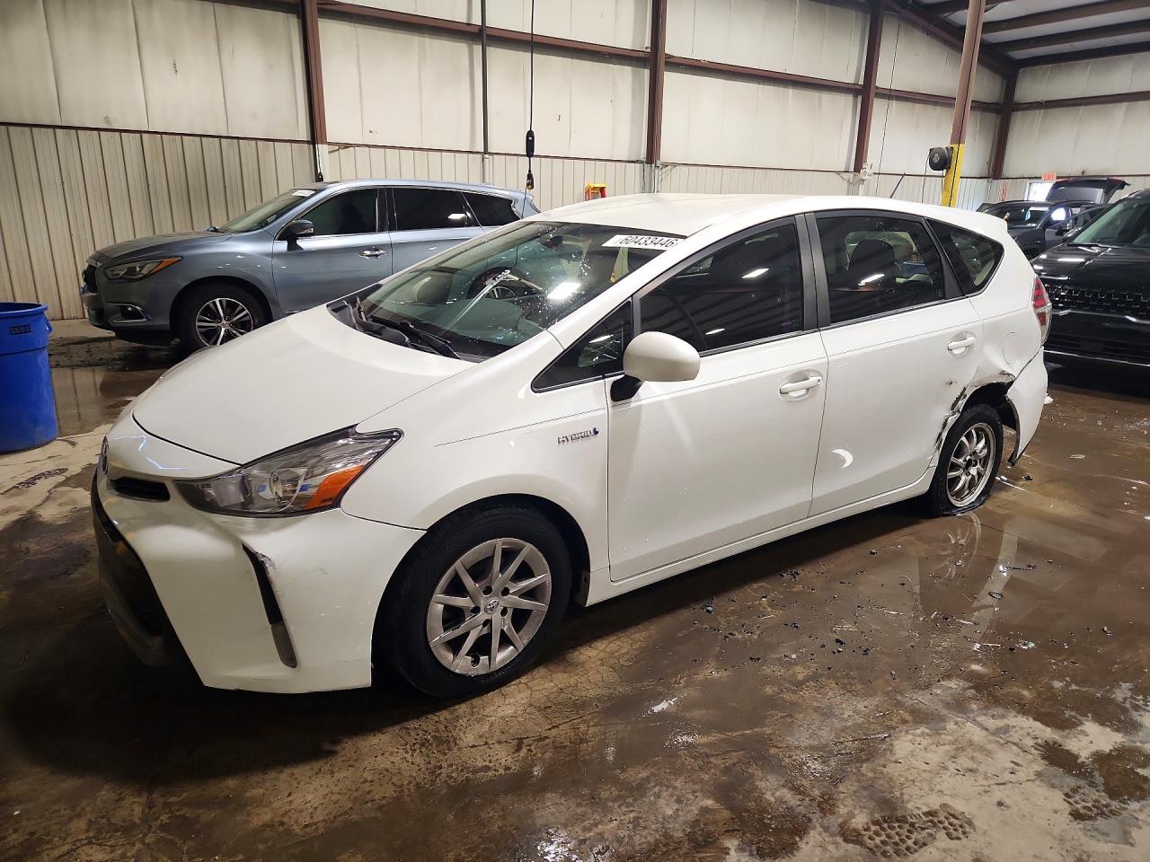 2016 TOYOTA PRIUS V