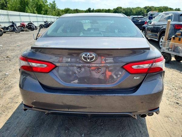 2018 TOYOTA CAMRY