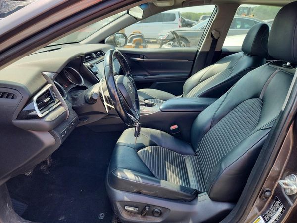 2018 TOYOTA CAMRY