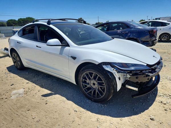 2026 TESLA MODEL 3